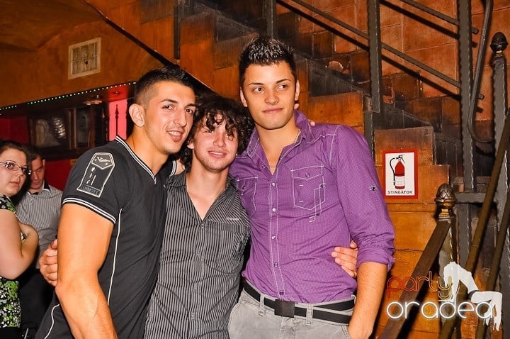 Sfârşit de săptămână cu distracţie şi muzică bună în Downtown, 