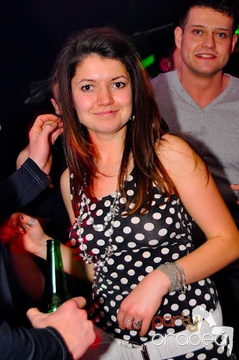 Sfârşit de săptămână în Club Atti's, 