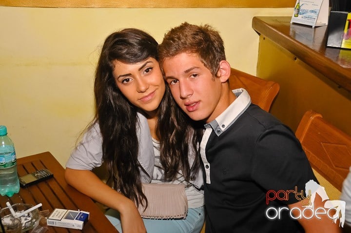 Sfârşit de săptămână în Yellow Submarine, 