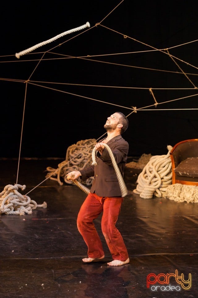 Sfori, Teatrul Regina Maria
