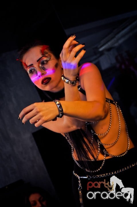 Shooting Show în Heat, 