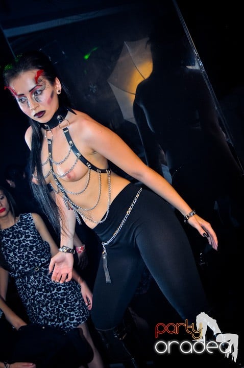 Shooting Show în Heat, 