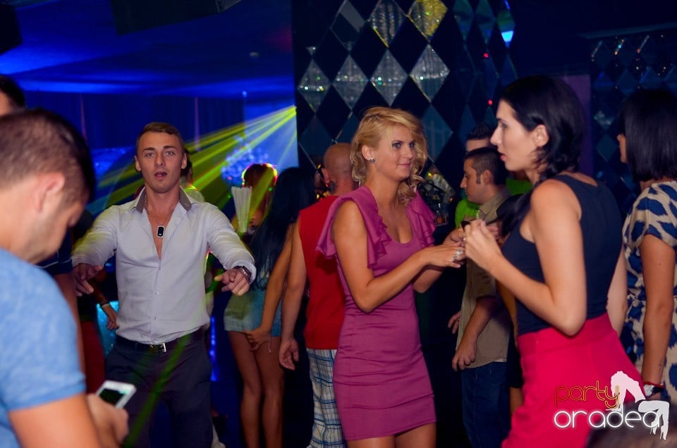 Shut Up And Dance @ The One, 