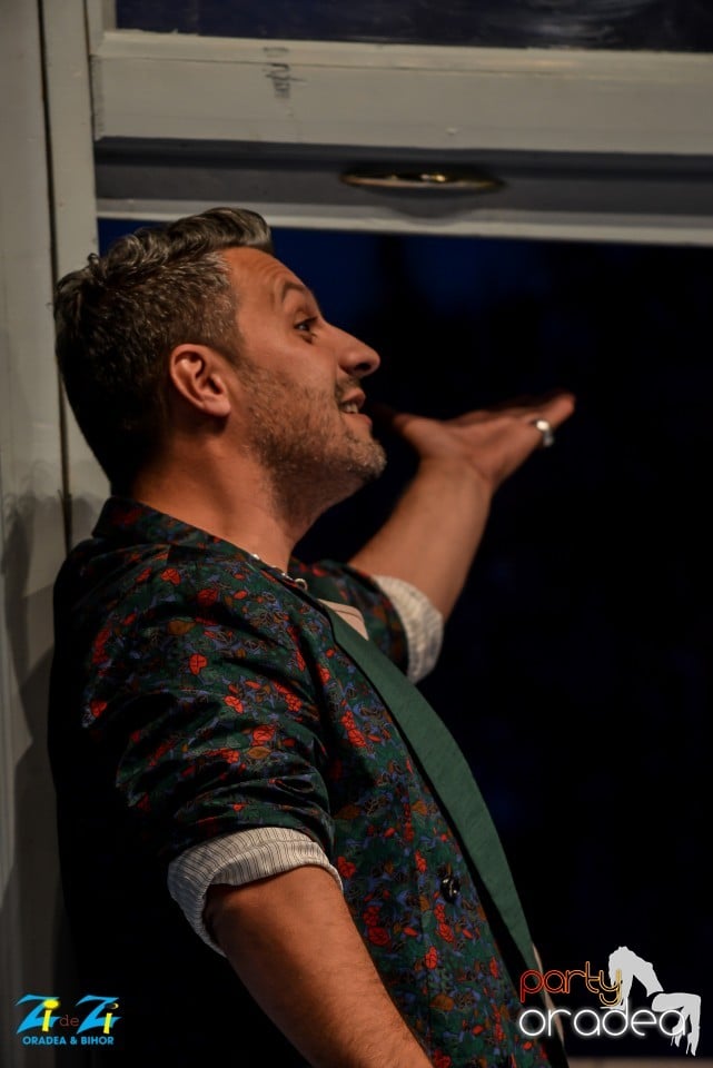 Şi miniştrii calcă strâmb, Teatrul Regina Maria