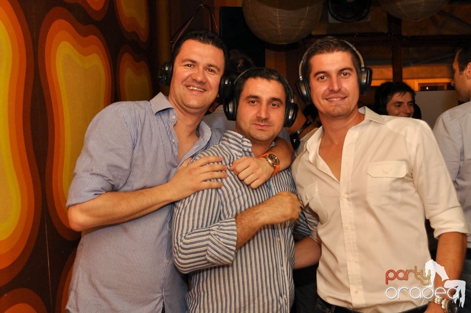 Silent Dance Party în Juice, Juice