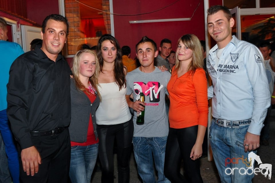 Single Party cu DJ Bíró, 