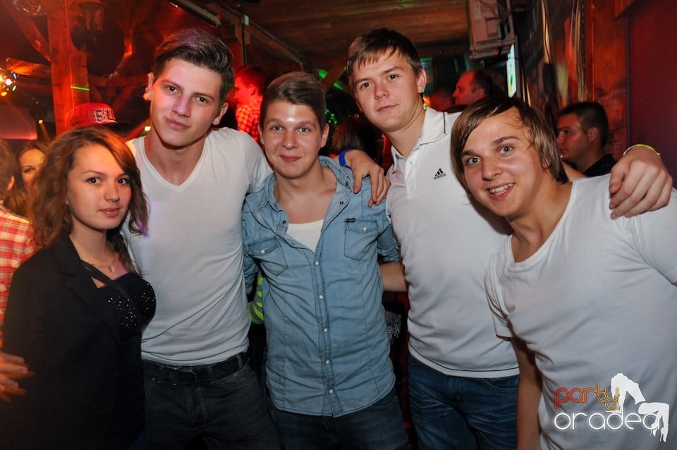 Single Party cu DJ Bíró, 