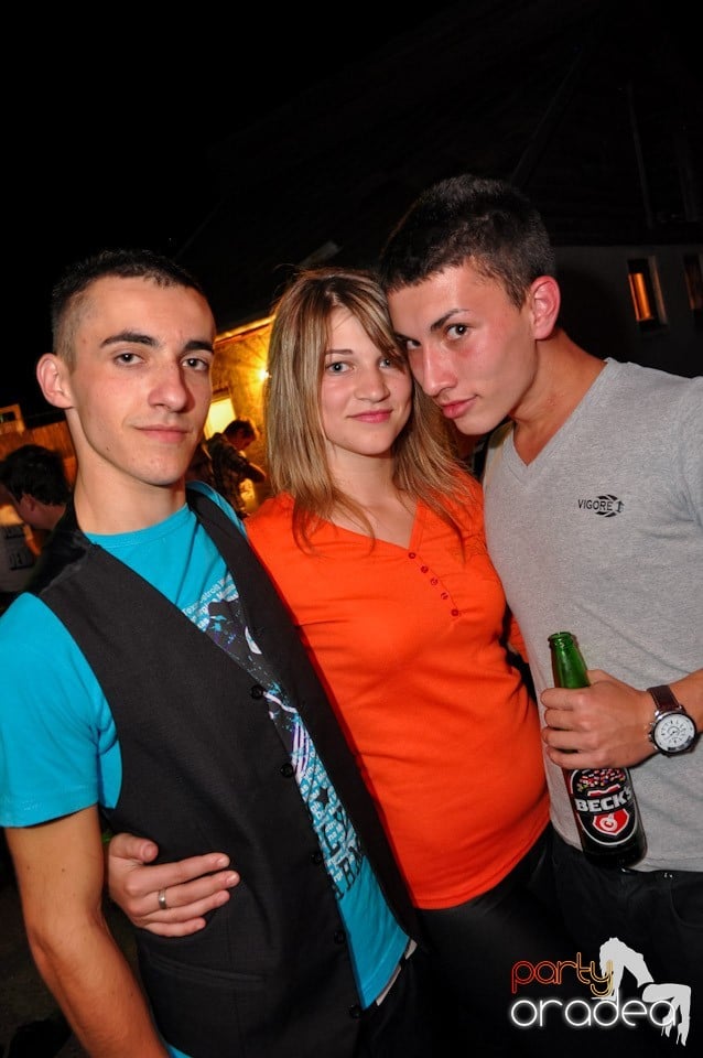 Single Party cu DJ Bíró, 