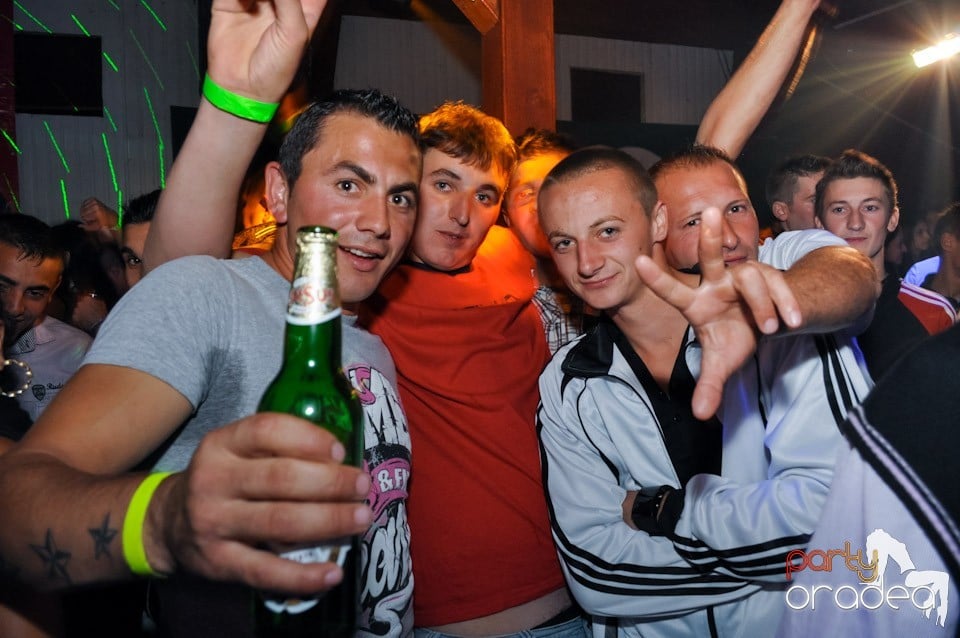 Single Party cu DJ Bíró, 