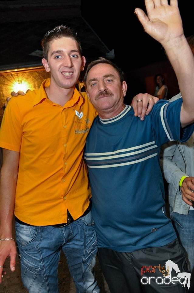 Single Party cu DJ Bíró, 