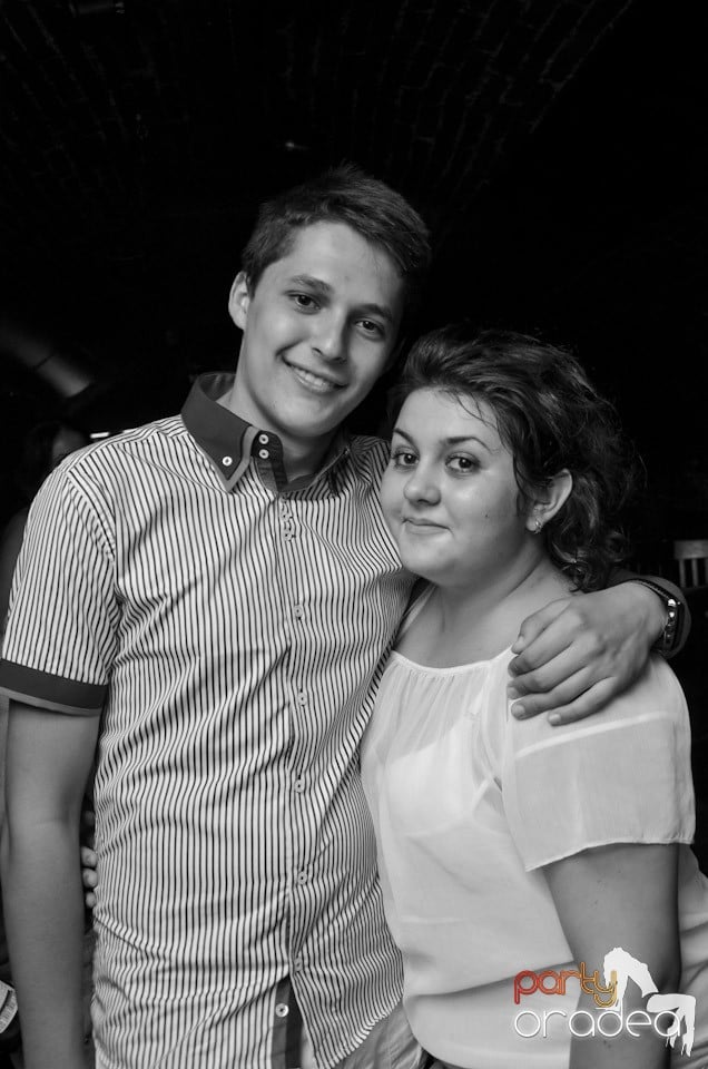 Şirul petrecerilor din Escape continuă şi joi, 