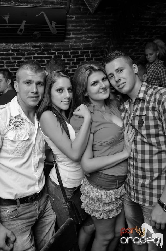 Şirul petrecerilor din Escape continuă şi joi, 