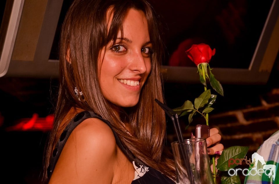 Şirul petrecerilor din Escape continuă şi joi, 