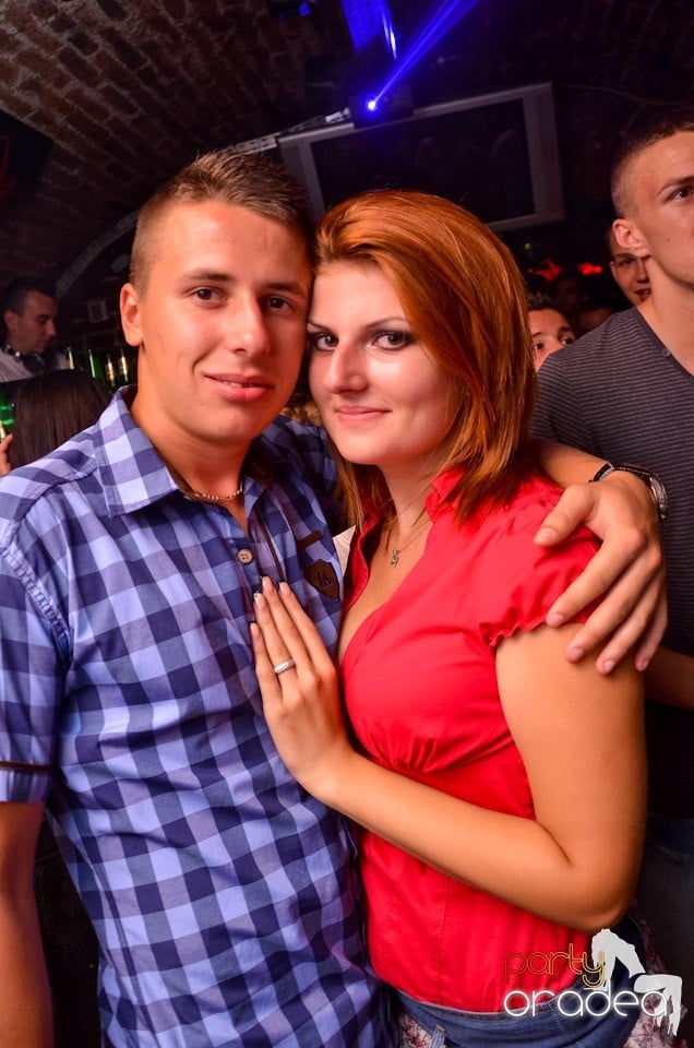 Şirul petrecerilor din Escape continuă şi joi, 