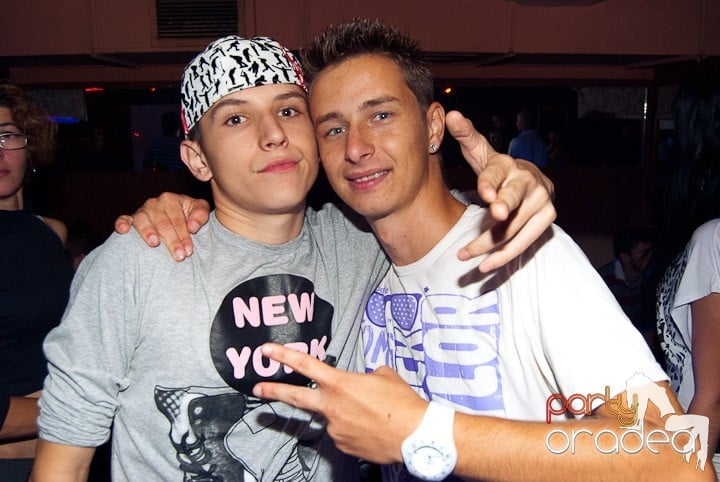 Sombrita de Tequila Party în Seven, 