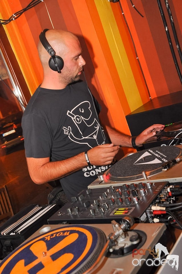 Sound Clash Party în Juice, Juice