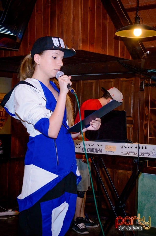 Unique Dance Studio - Spectacol Caritabil, Queen's Music Pub