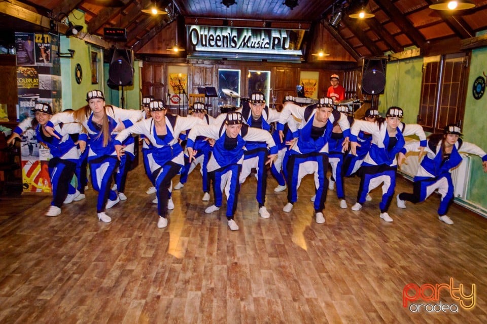 Unique Dance Studio - Spectacol Caritabil, Queen's Music Pub