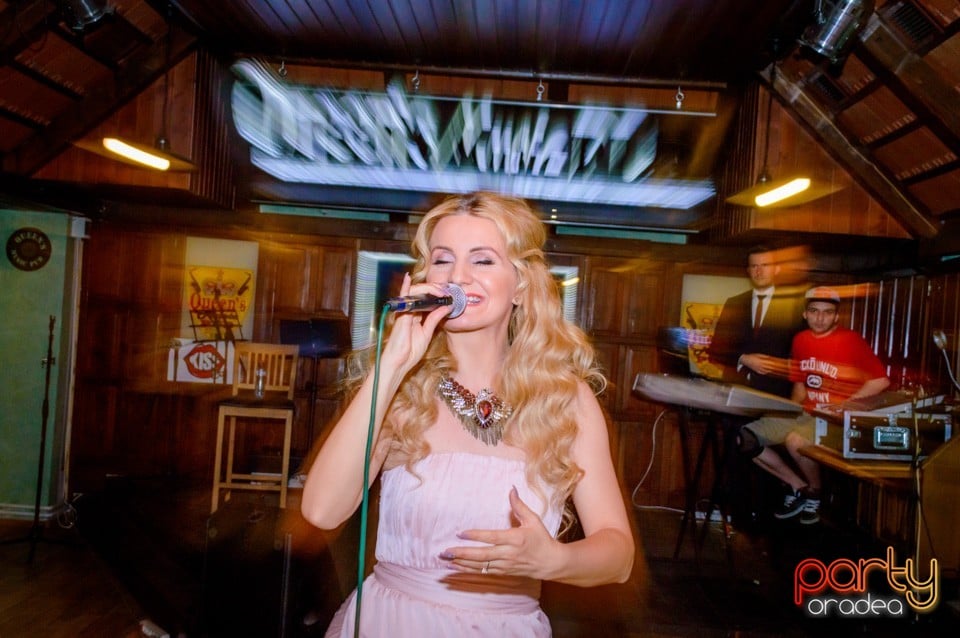 Unique Dance Studio - Spectacol Caritabil, Queen's Music Pub