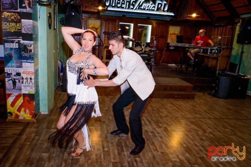 Unique Dance Studio - Spectacol Caritabil, Queen's Music Pub