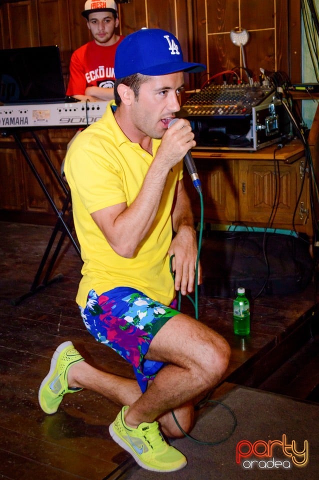 Unique Dance Studio - Spectacol Caritabil, Queen's Music Pub