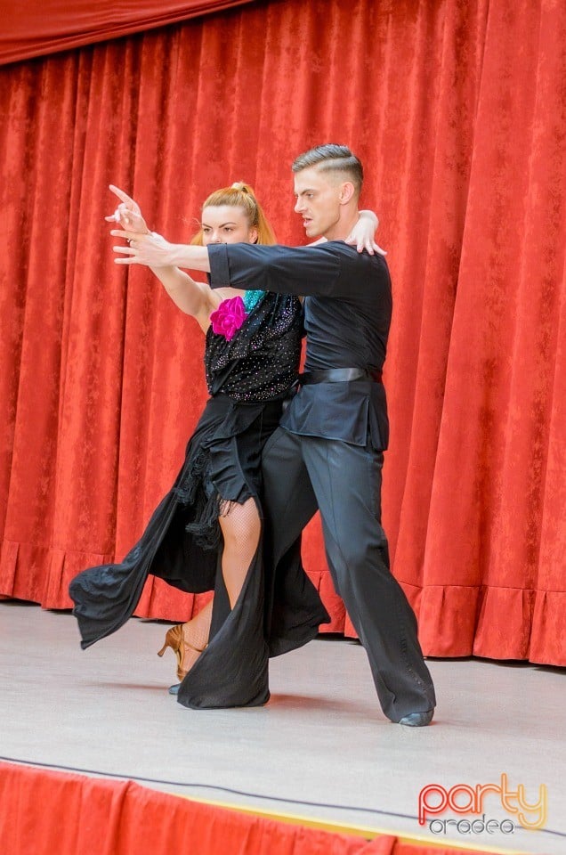 Spectacol de Dans, Side by Side Dance Academy