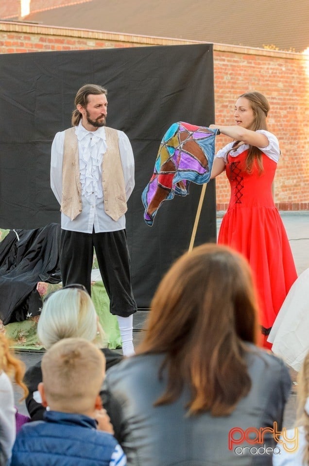 Spectacol de farse medievale