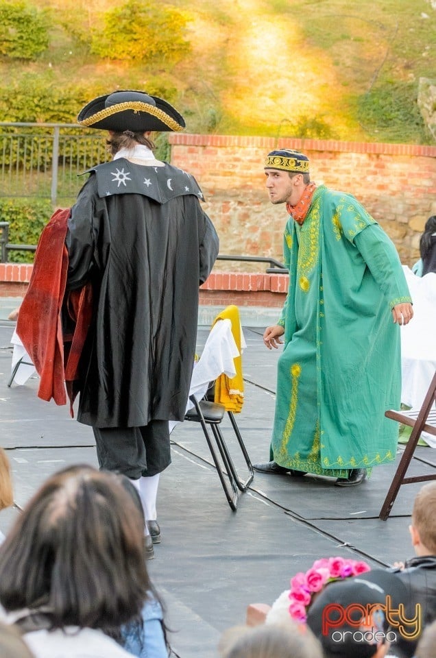 Spectacol de farse medievale