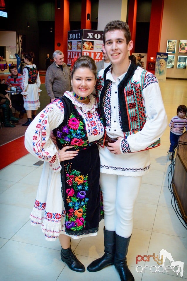 Spectacol popular în Oradea Shopping City,