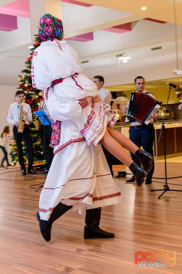 Spectacol tradiţional, 
