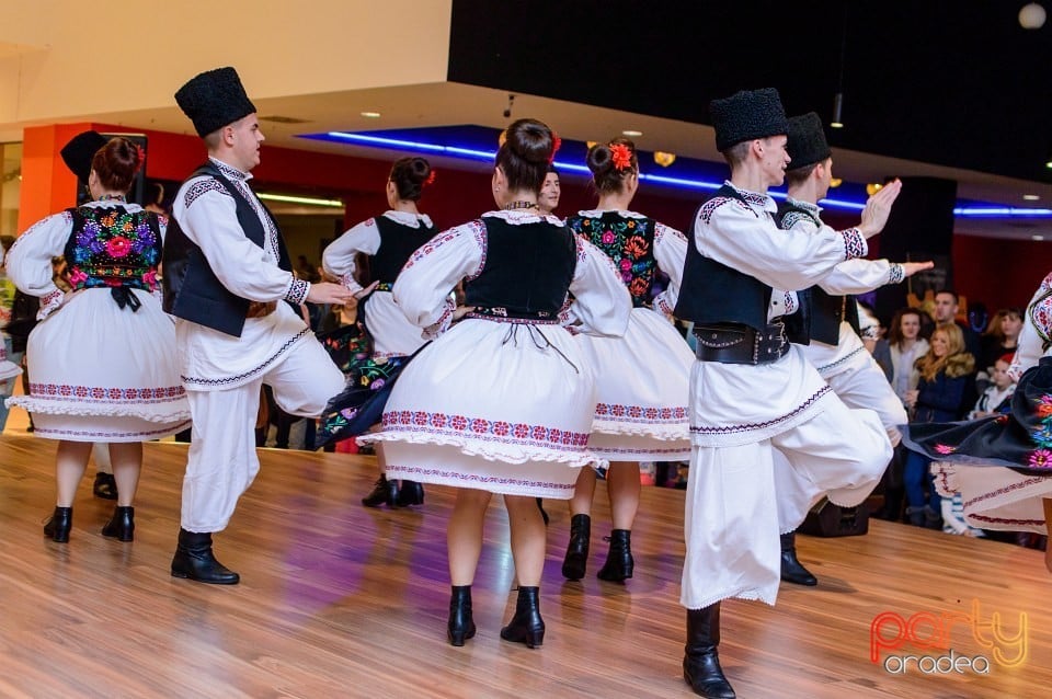 Spectacol tradiţional, 