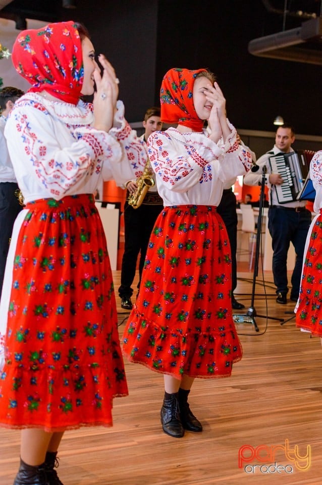 Spectacol tradiţional, 