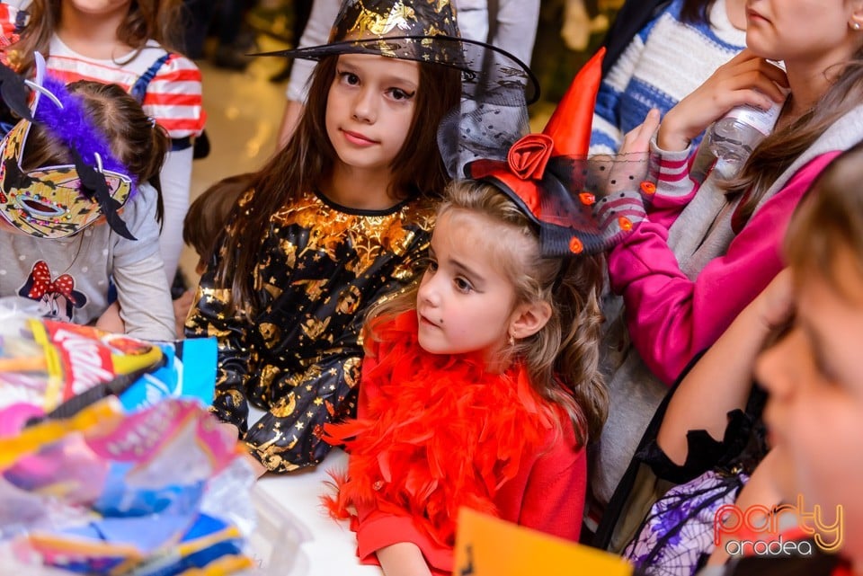 Spooky Halloween, Lotus Center