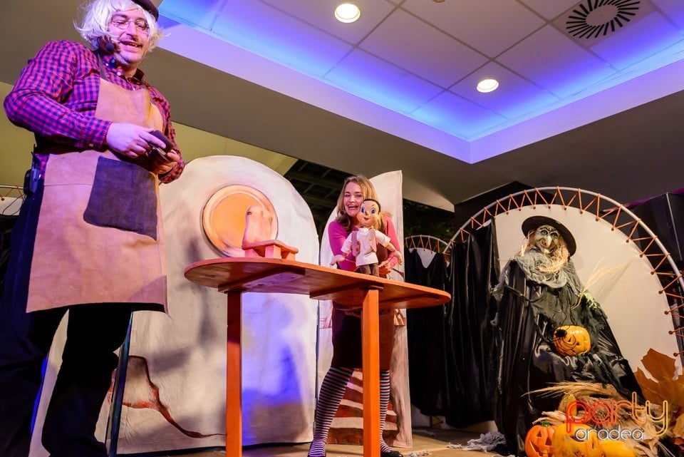 Spooky Halloween, Lotus Center