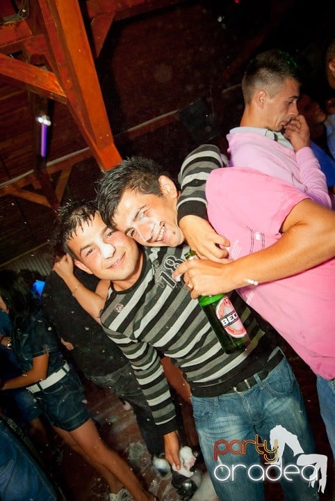 Spumă party cu AM DJ @ Disco Faház, 