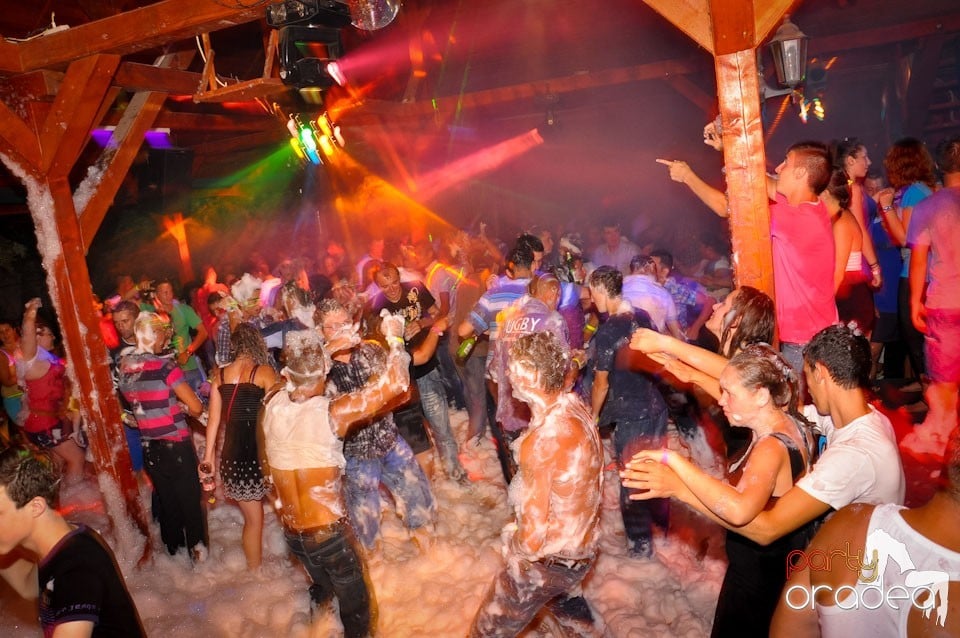 Spumă party în Disco Faház, 