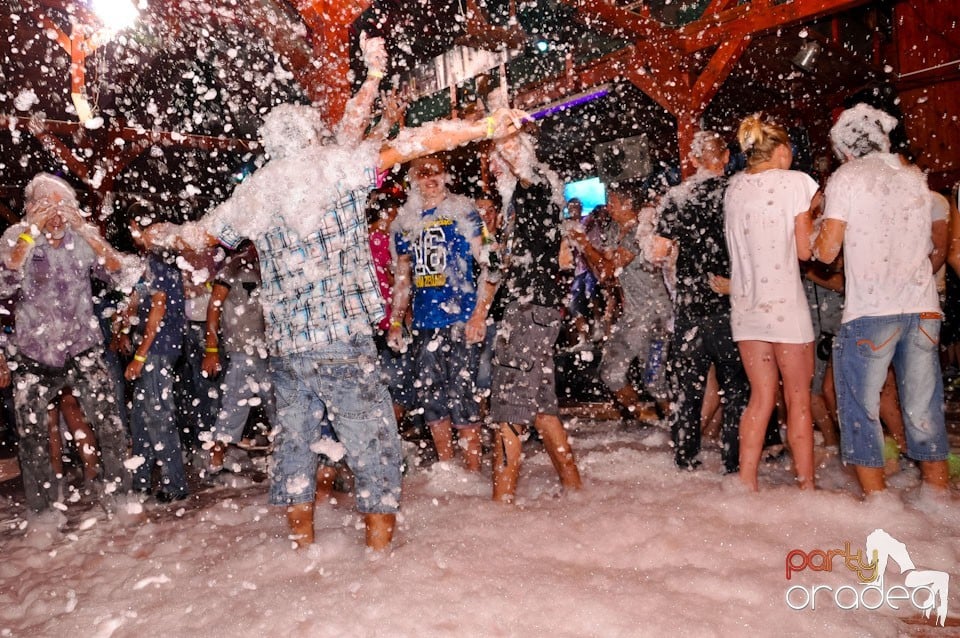 Spumă party în Disco Faház, 