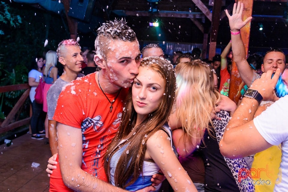Spumă Party, 
