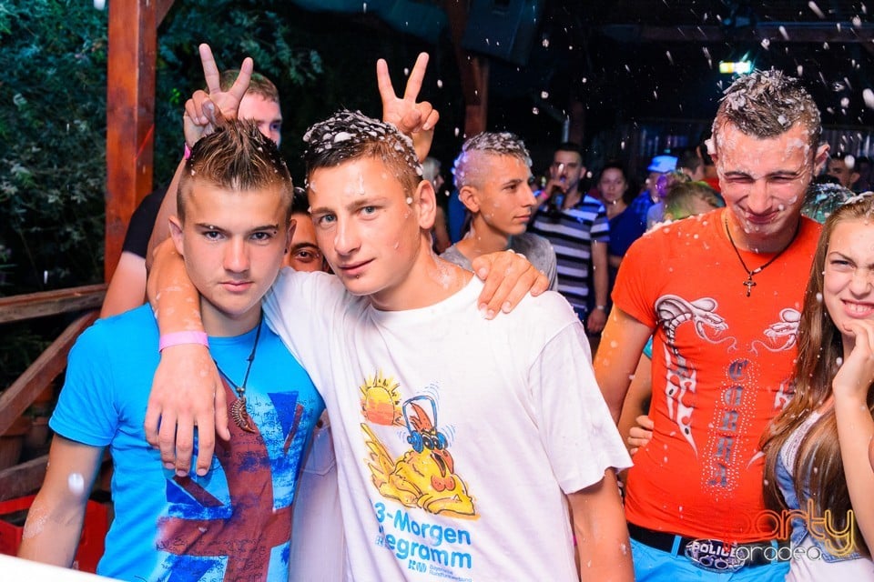 Spumă Party, 