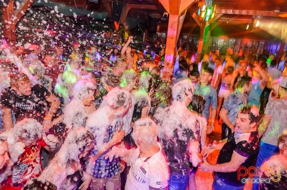 Spumă Party, 