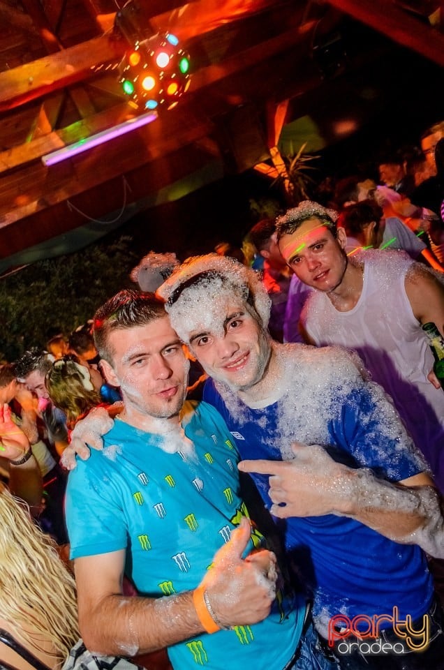 Spumă Party, 