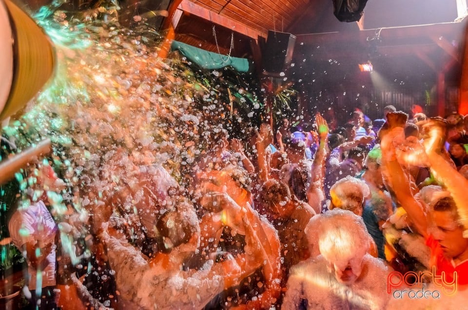Spumă Party, 