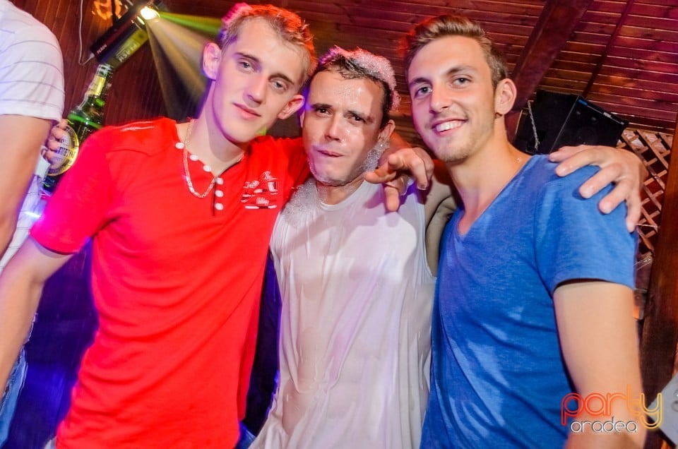 Spumă Party, 