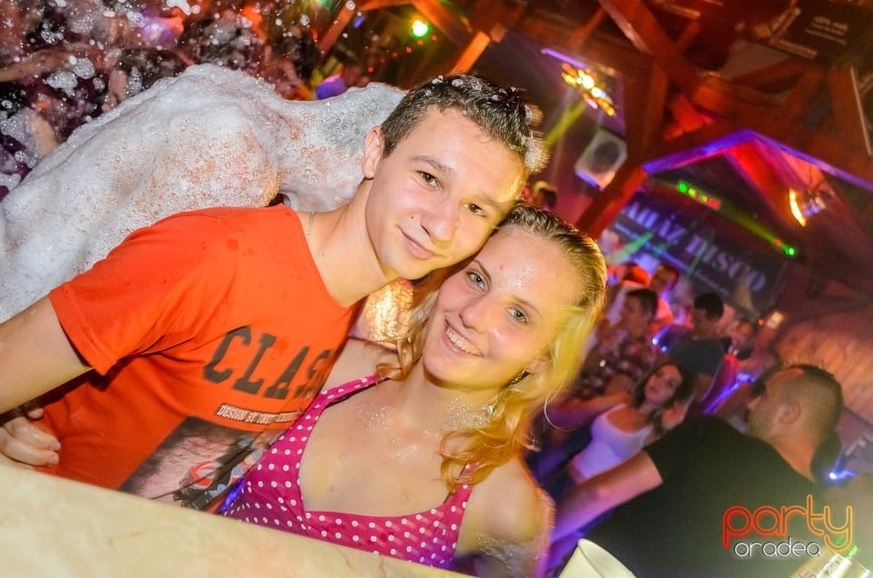 Spumă Party, 