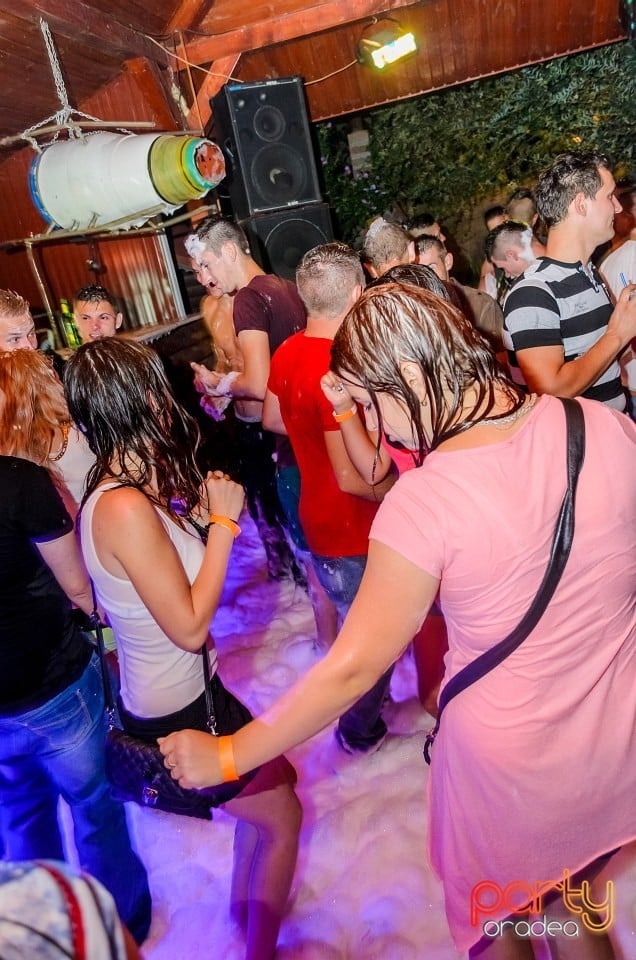 Spumă Party, 