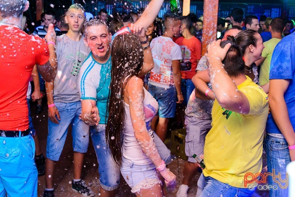 Spumă Party, 