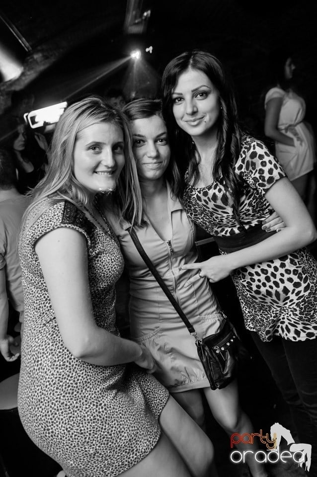 Stalinskaya Party în Club Escape, 