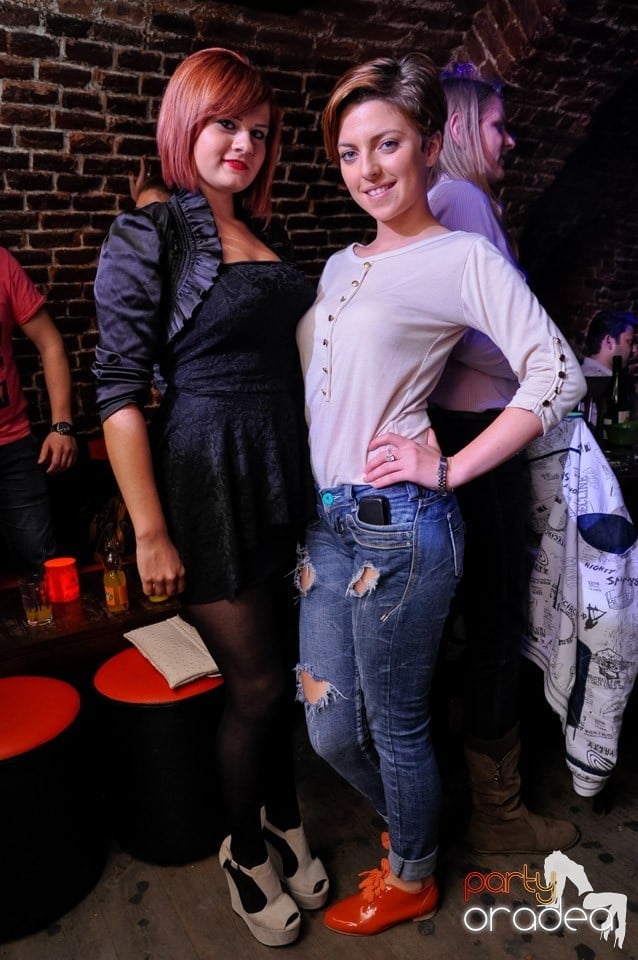 Stalinskaya Party în Club Escape, 