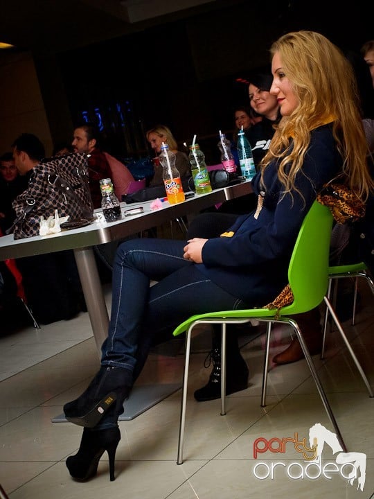 Stand-up comedy cu Tibi Neuronu, Lotus Center