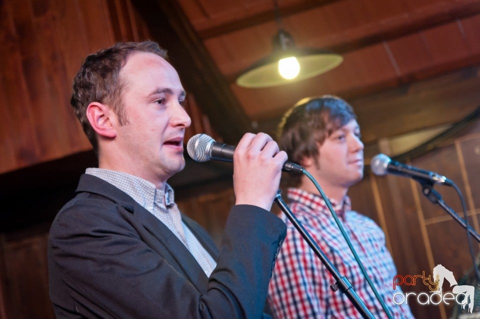 Stand-up comedy cu, Queen's Music Pub